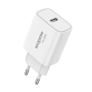 QUICK CHARGER MD05L WITH CABLE TYPE C TO LIGHTNING PD20W FAST CHARGER IN LEBANON